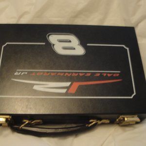DALE EARNHARDT JR #8 200 CHIPS POKER CHIP SET